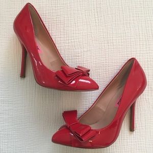Betsey Johnson Reload Bow Heels Red Size 6.5